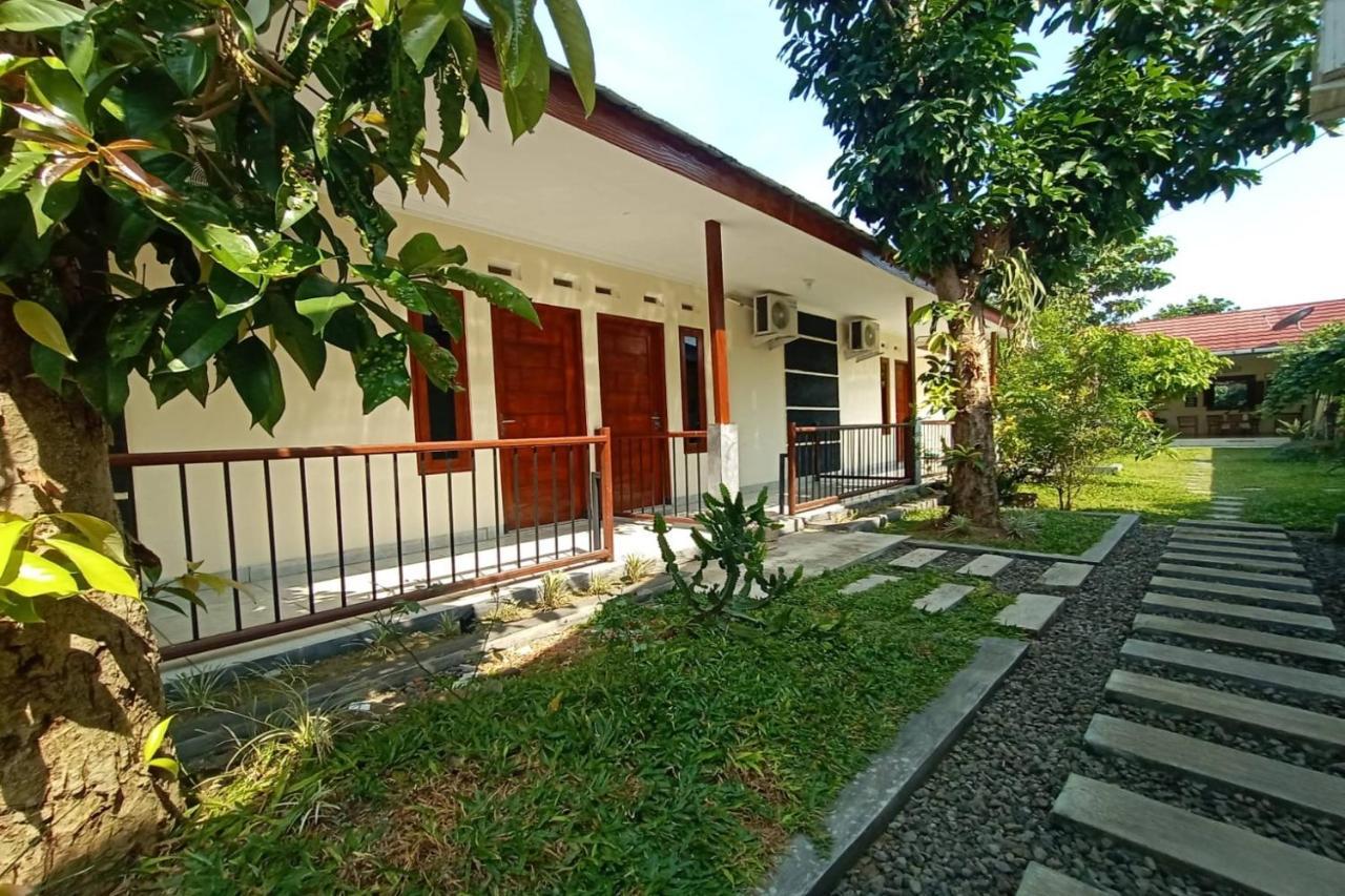 Express O 91578 Villali Jogja 요그야카르타 외부 사진