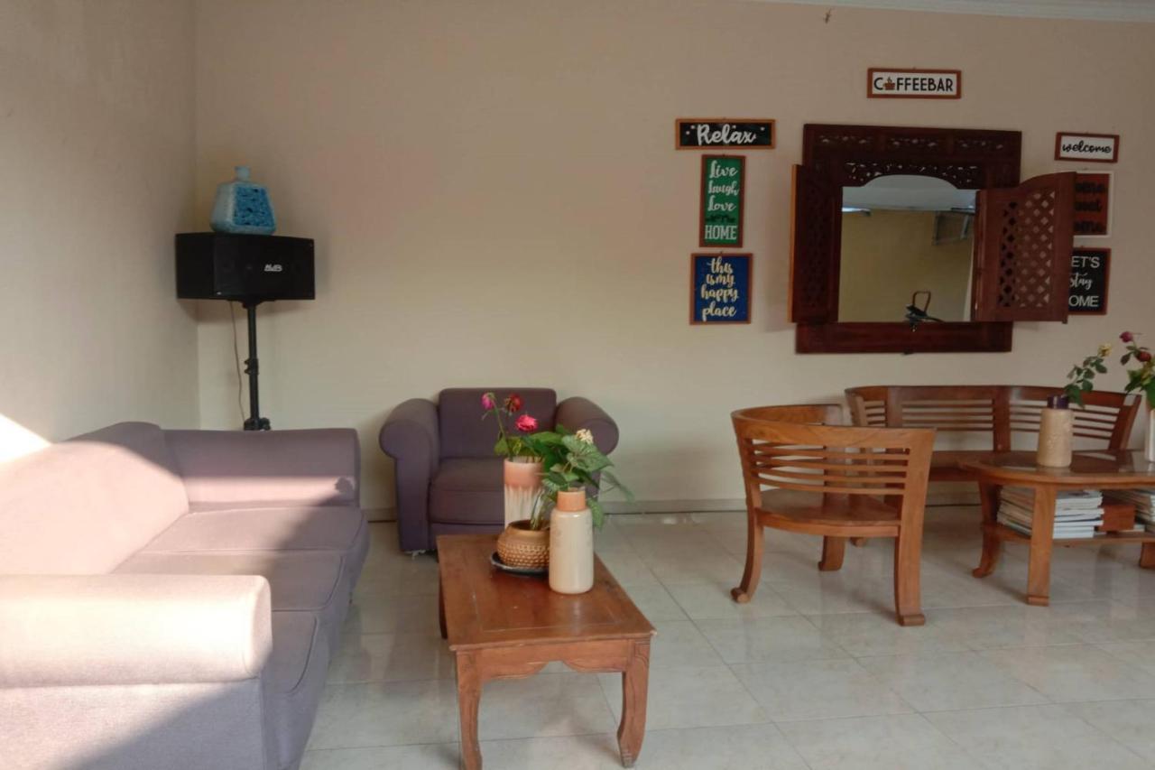 Express O 91578 Villali Jogja 요그야카르타 외부 사진